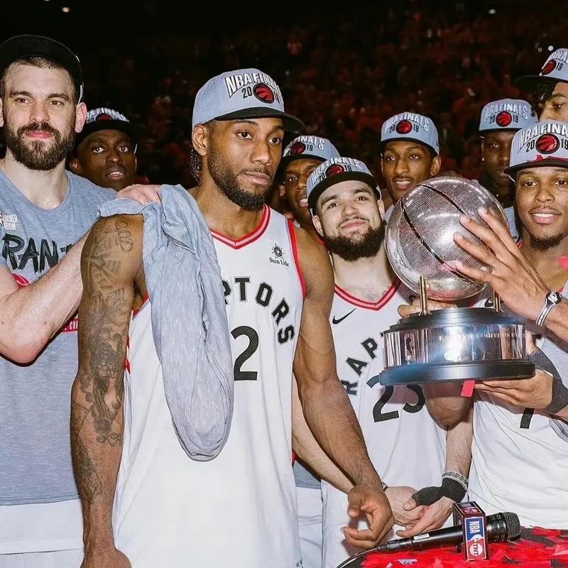 索扎将吹罚生涯第三场米兰德比，曾执法23-24赛季国米5-1米兰（索扎将迎生涯第3次主哨米兰德比 曾主裁23／24赛季国米5-1米兰）