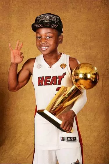 广厦防守铁血令人窒息（广厦铁血防线让对手喘不过气）